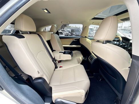 Used 2021 Lexus RX 350L FWD w/ Premium Package image 32