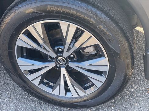 Certified 2021 Nissan Rogue SV w/ Premium Package AWD/4WD image 34