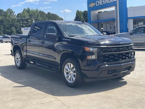 Used 2026 Chevrolet Silverado 1500 Custom RWD image 5