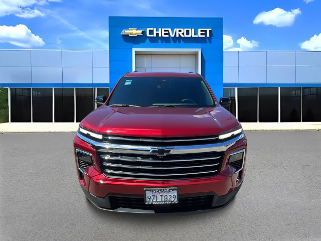 Used 2026 Chevrolet Traverse LT w/ LPO, Cargo Package FWD image 8