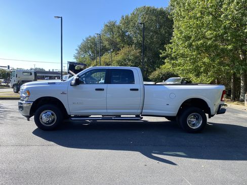 Used 2024 RAM 3500 Big Horn image 6