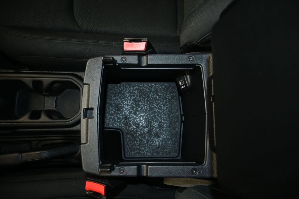 Used 2021 Jeep Wrangler Sport AWD/4WD image 19