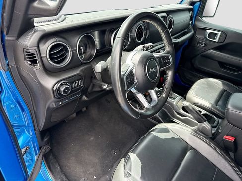 Used 2021 Jeep Wrangler Unlimited Sahara AWD/4WD image 10