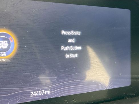 Used 2023 Jeep Grand Cherokee Limited image 12