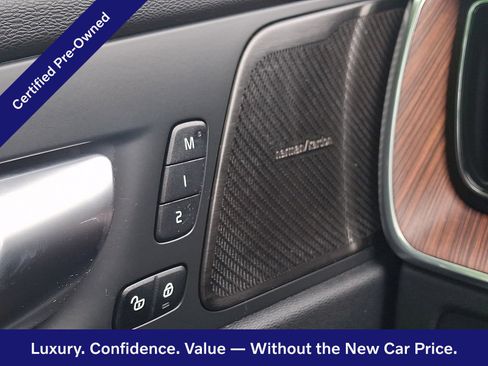 Certified 2023 Volvo XC60 B5 Ultimate w/ Climate Package AWD/4WD image 24