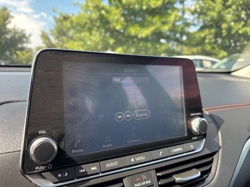 Used 2022 Nissan Altima 2.5 SR image 27