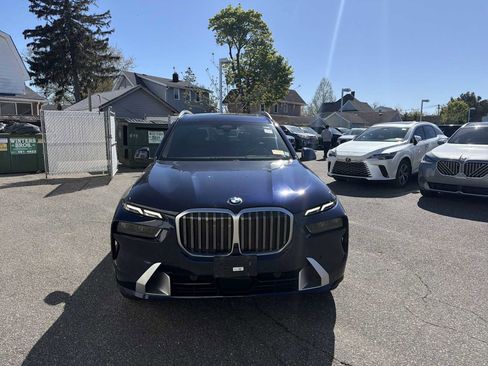 Certified 2024 BMW X7 xDrive40i w/ Premium Package AWD/4WD image 5