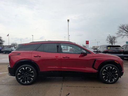 Used 2024 Chevrolet Blazer EV RS image 3