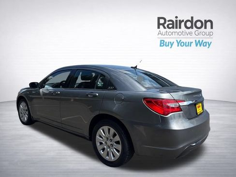 Used 2013 Chrysler 200 LX FWD image 5