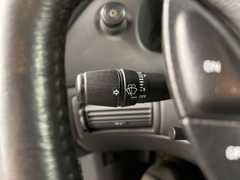 Used 2001 Ford Mustang Coupe image 17