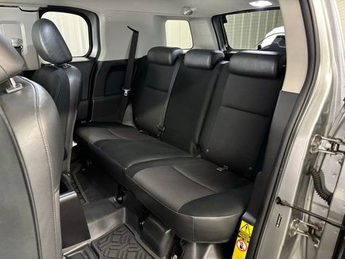 Used 2010 Toyota FJ Cruiser 4WD image 12