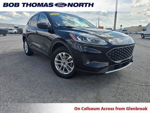 Used 2022 Ford Escape SE w/ Cold Weather Package AWD/4WD image 1