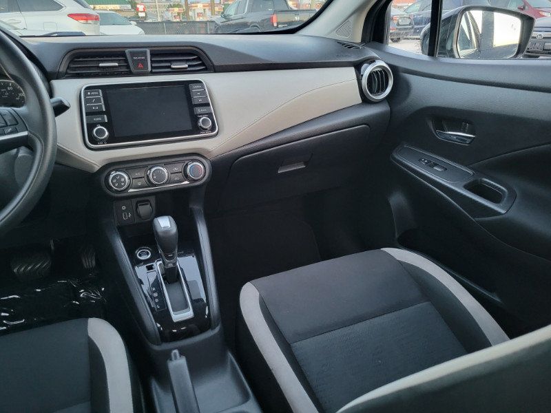 Used 2021 Nissan Versa SV FWD image 29