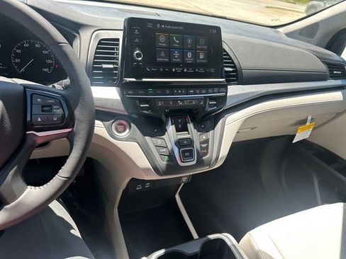 New 2026 Honda Odyssey EX-L image 17