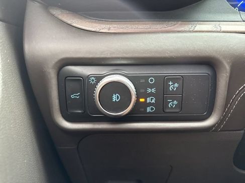 Used 2020 Ford Explorer Platinum w/ Premium Technology Package AWD/4WD image 24