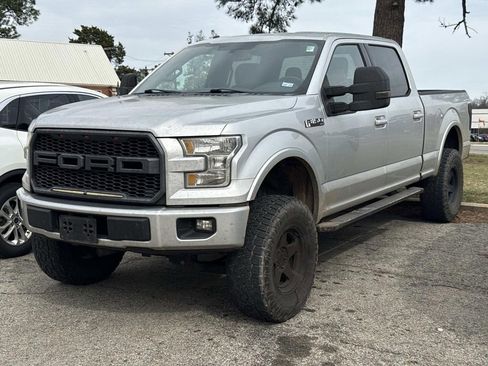 Used 2015 Ford F150 XLT w/ Equipment Group 301A Mid image 3