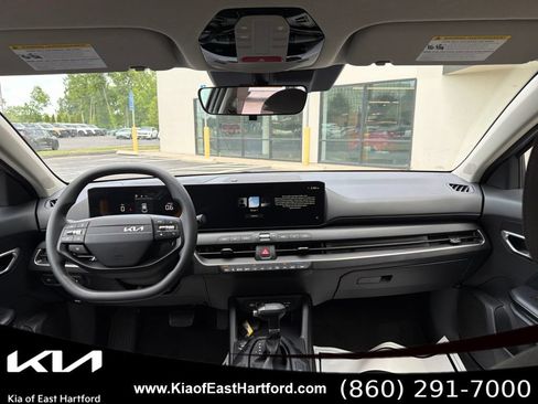 New 2026 Kia K4 FWD image 23