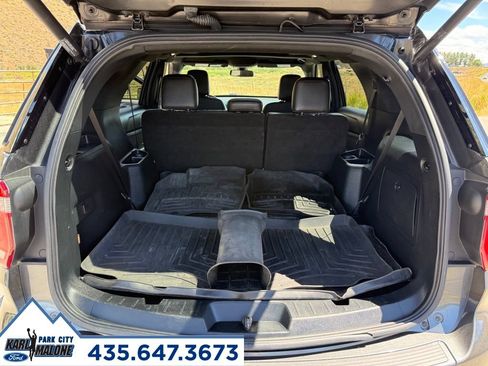 Used 2019 Ford Explorer XLT w/ Equipment Group 202A AWD/4WD image 34