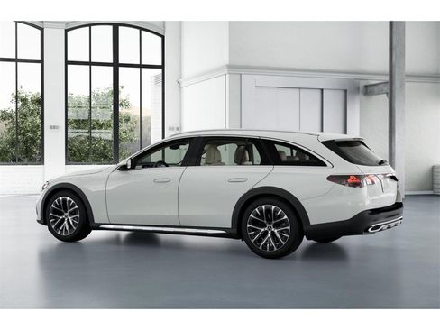 New 2025 Mercedes-Benz E 450 4MATIC All-Terrain Wagon image 31