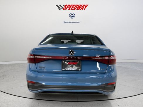 New 2026 Volkswagen Jetta SE image 6