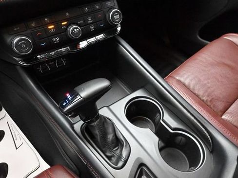 Used 2023 Dodge Durango GT AWD/4WD image 17