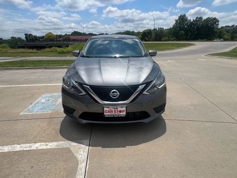 Used 2019 Nissan Sentra SV FWD image 3