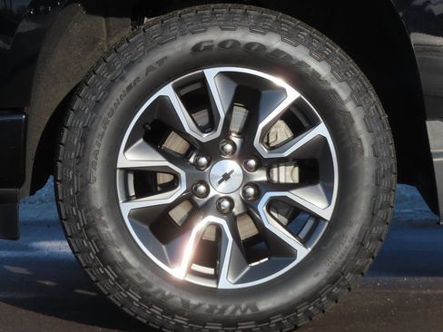 Certified 2022 Chevrolet Silverado 1500 RST w/ Z71 Off-Road Package image 13