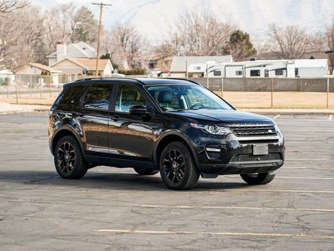 Used 2016 Land Rover Discovery Sport HSE image 3