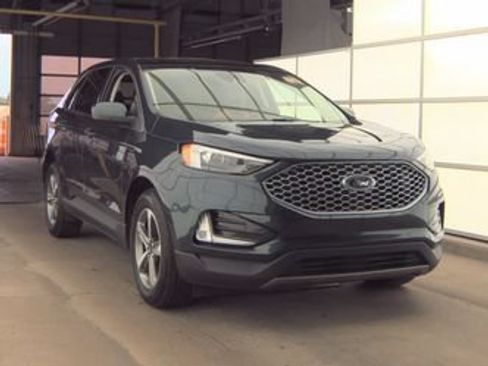 Used 2024 Ford Edge SEL w/ Convenience Package AWD/4WD image 4