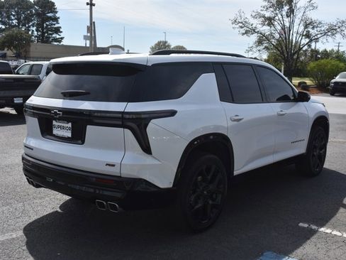Used 2025 Chevrolet Traverse RS w/ LPO, Floor Liner Package image 5