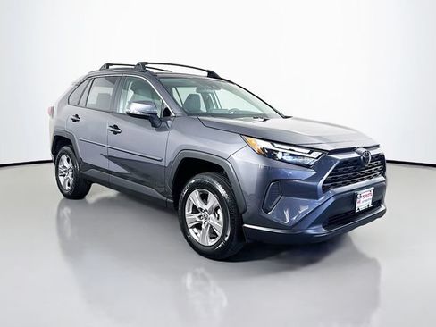 Used 2025 Toyota RAV4 XLE AWD/4WD image 10