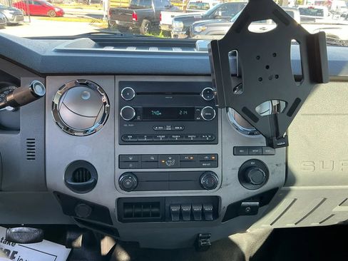 Used 2015 Ford F650 2WD Regular Cab Super Duty image 20