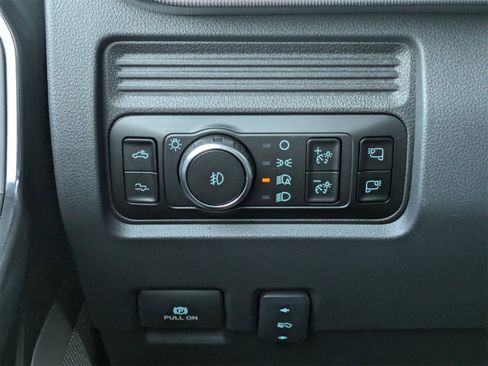 New 2026 Ford F250 Platinum w/ Tremor Off-Road Package image 31