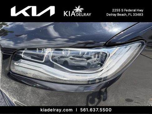 Used 2020 Lincoln MKZ Reserve w/ Luxury Package FWD image 6