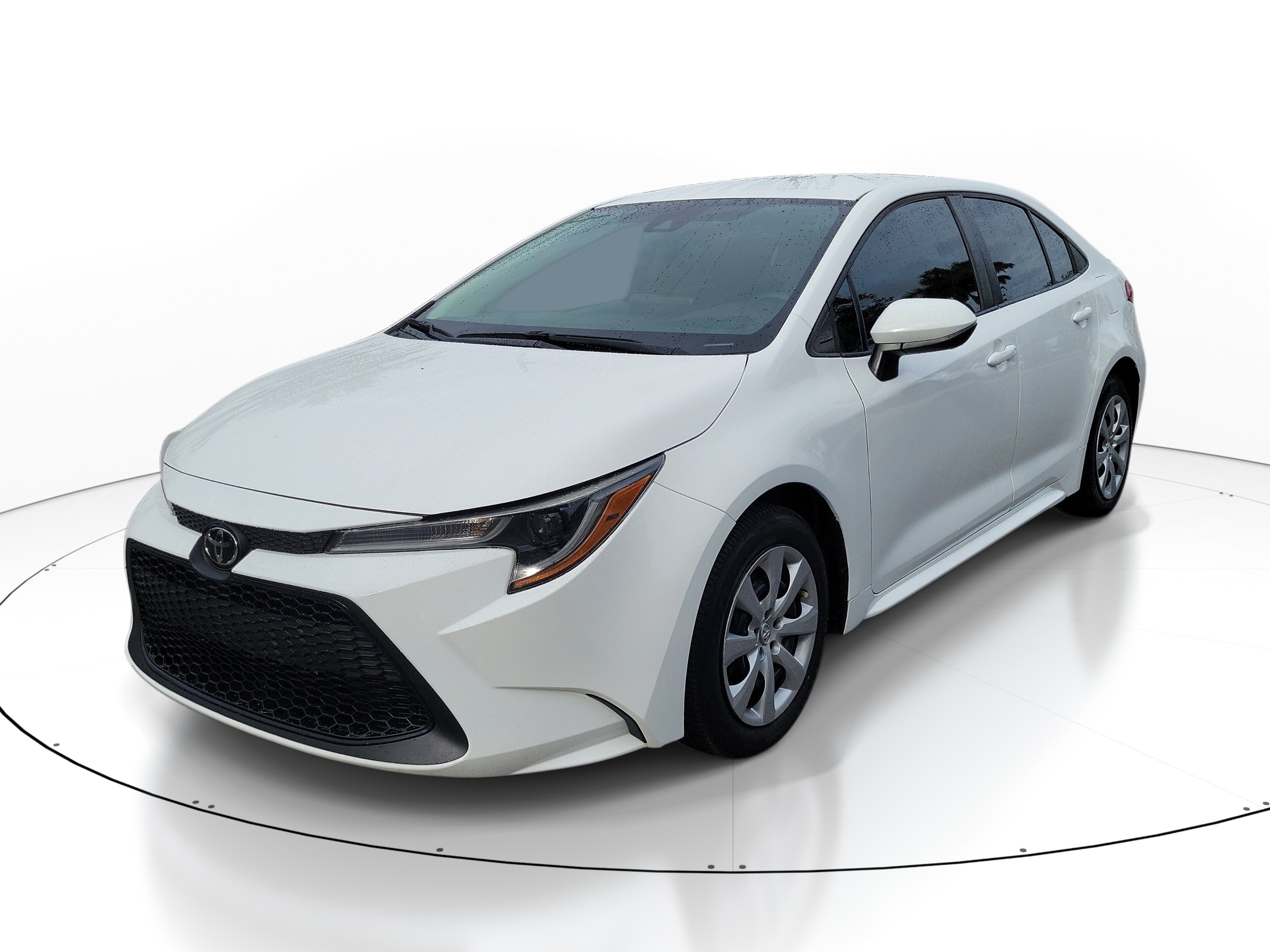 Used 2022 Toyota Corolla LE FWD image 3