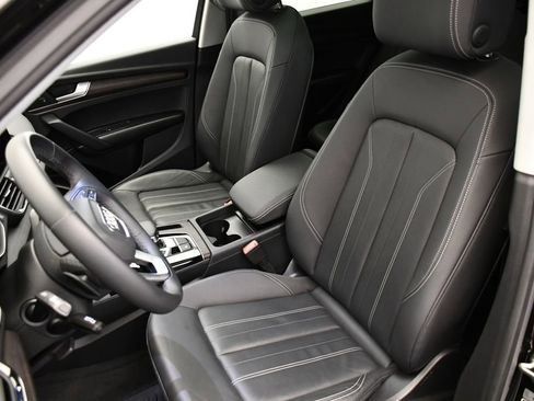 Certified 2023 Audi Q5 2.0T Premium w/ Convenience Package image 40