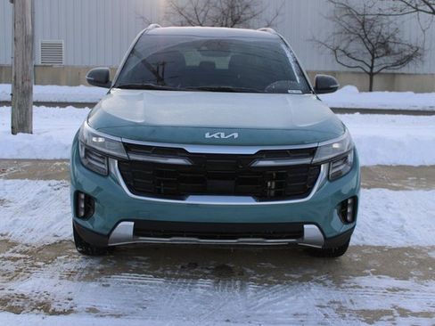 Used 2024 Kia Seltos SX image 2