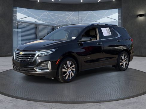 Certified 2023 Chevrolet Equinox Premier FWD image 2
