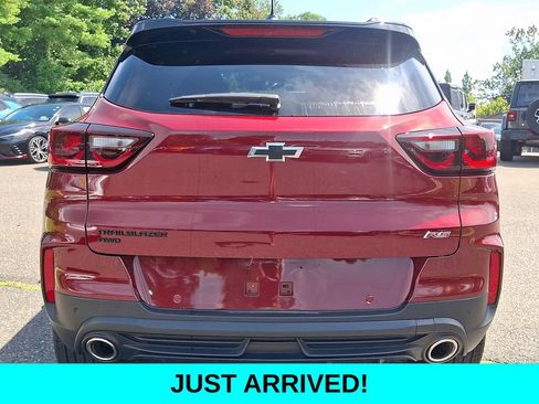 Used 2025 Chevrolet TrailBlazer RS w/ Convenience Package AWD/4WD image 5