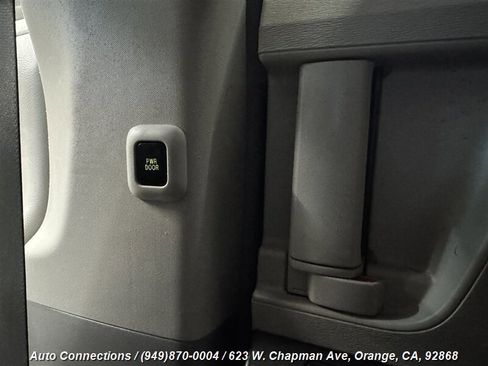 Used 2012 Toyota Sienna LE image 26