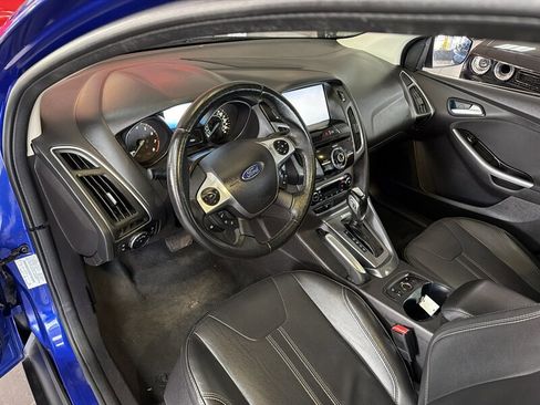 Used 2013 Ford Focus Titanium w/ Luxury Pkg image 11