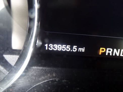 Used 2015 Ford F150 Platinum w/ Equipment Group 701A Luxury AWD/4WD image 10