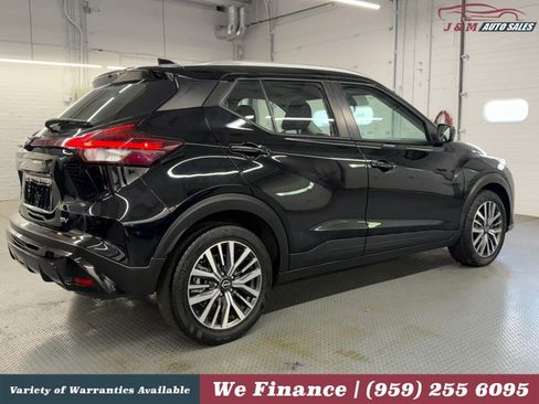 Used 2022 Nissan Kicks SV FWD image 8