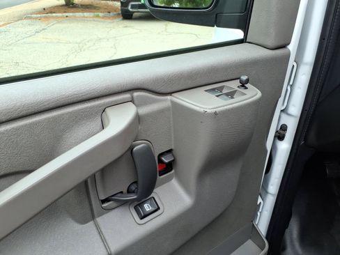 Used 2025 GMC Savana 2500 w/ Driver Convenience Package RWD image 14
