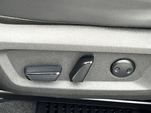 Certified 2022 Nissan Rogue Platinum w/ Head-Up Display Package image 20