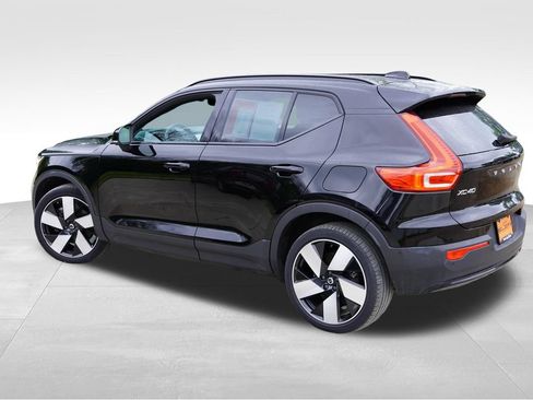 Used 2023 Volvo XC40 Recharge Ultimate w/ Protection Package Premier AWD/4WD image 8