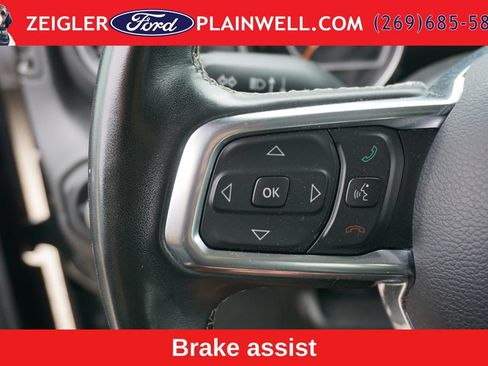 Used 2022 Jeep Wrangler Unlimited Sahara w/ Cold Weather Group AWD/4WD image 12