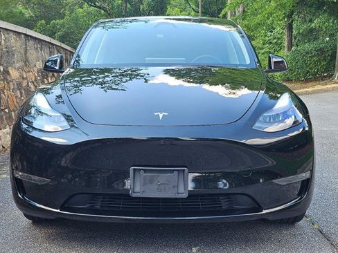 Used 2023 Tesla Model Y Long Range AWD/4WD image 6