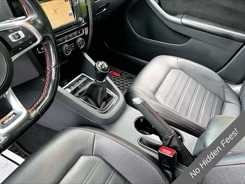 Used 2017 Volkswagen Jetta GLI FWD image 13