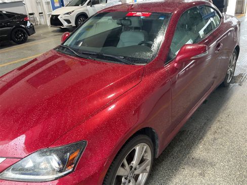 Used 2011 Lexus IS 250C w/ Luxury Pkg RWD image 1
